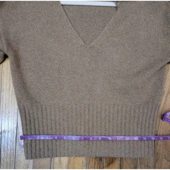 Reformation Beckie Cashmere Collared V Neck Sweater in Panko Camel Beige Tan - Picture 4 of 11